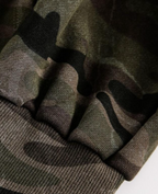 Sudadera con capucha de camuflaje
